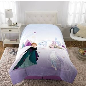 Disney Frozen Reversible Comforter And Sheet Set
